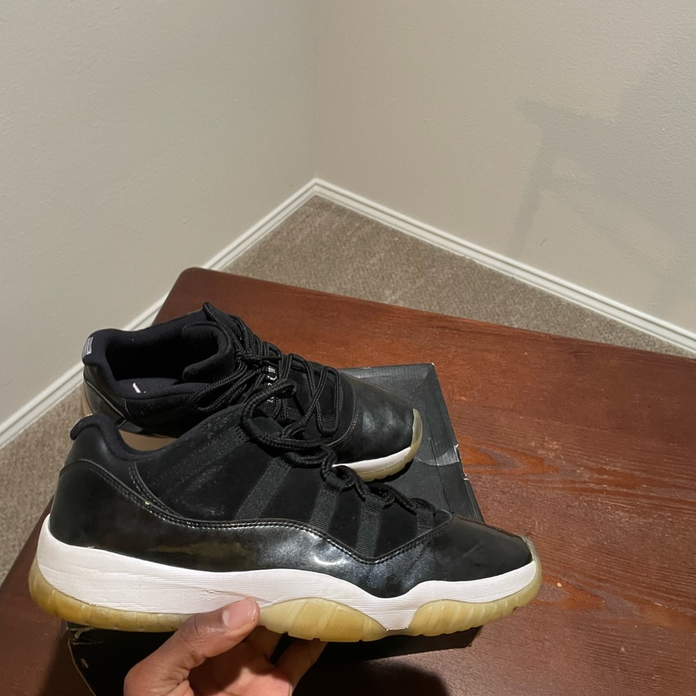 Jordan 11 low - Picture 2 of 5